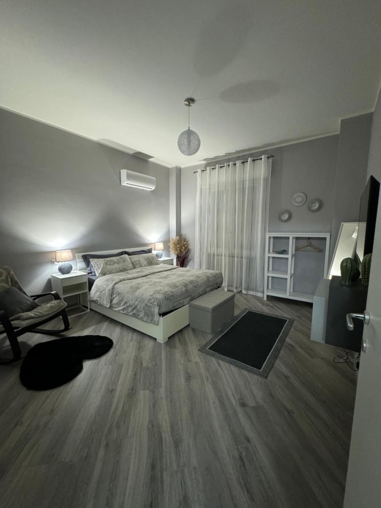Trento House Zona Stazione Centro Storico Apartment Parma Exterior photo
